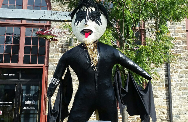 scarecrow-news